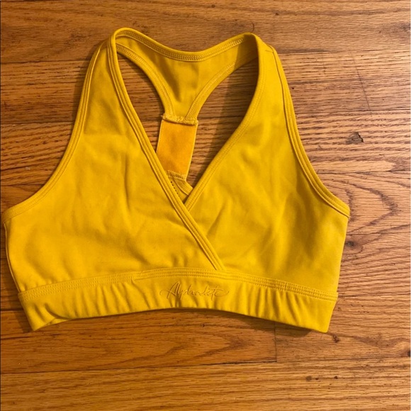 Alphalete Surface Wrap Bra - Picture 2 of 4